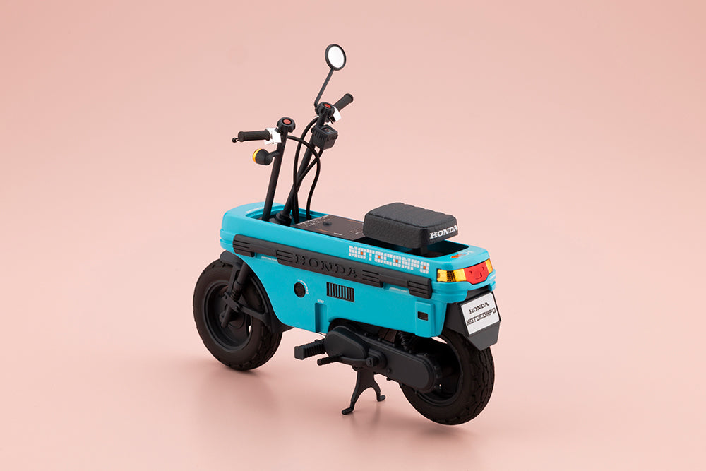 BUSTER DOLL KNIGHT Alice with Honda AB12 MOTOCOMPO